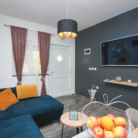 Miletić Apartament *